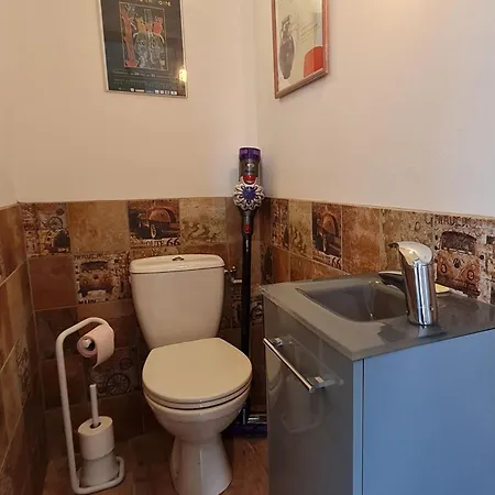 Lumineux De 2 Pieces - Quartier Anime D'haussonville, - Fr-1-584-317 Apartamento *